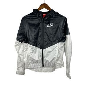 Nike Sportswear Women's‎ Black & White 804947-010 Windrunner Jacket Size S